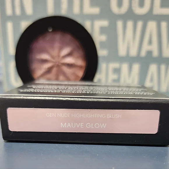 bareMinerals Gen Nude Highlighting Blush - Mauve Glow - Picture 6 of 7